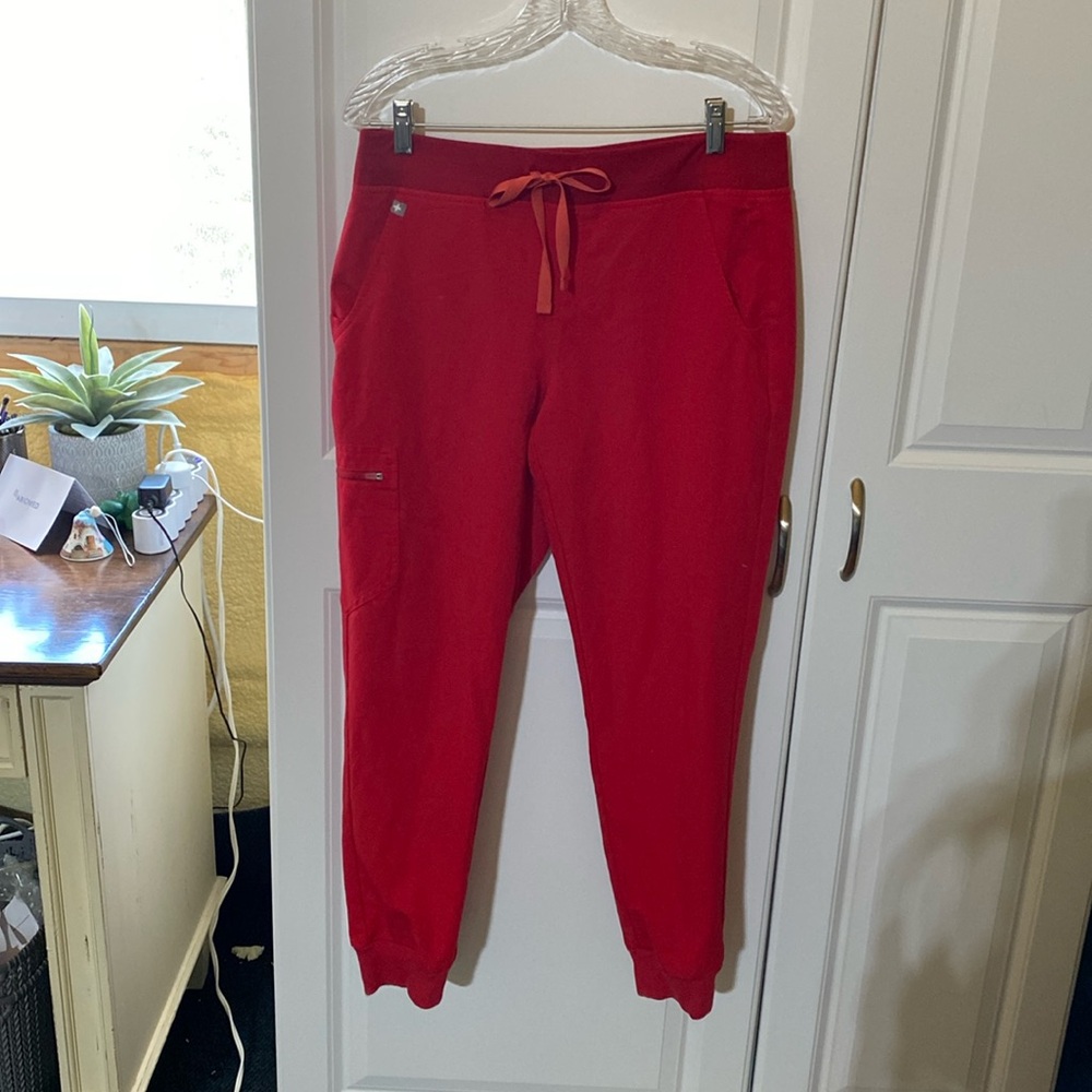 FIGS Technical Collection Jogger Scrub Pants Size Medium - Picture 1 of 5